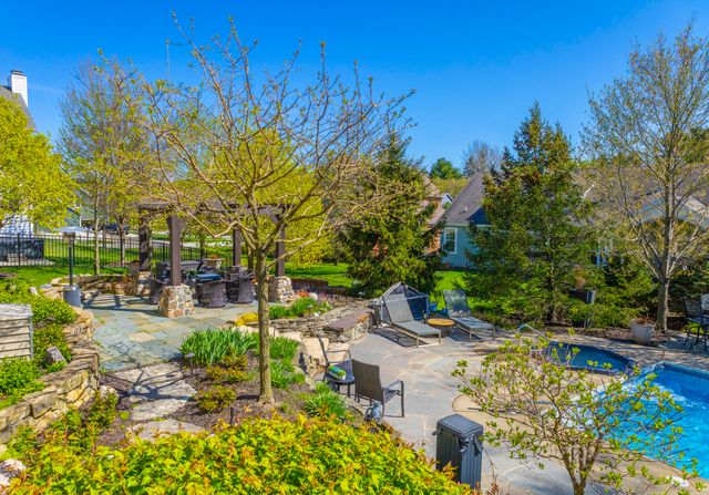 4403 Kilchurn Circle, Valparaiso, IN 46383