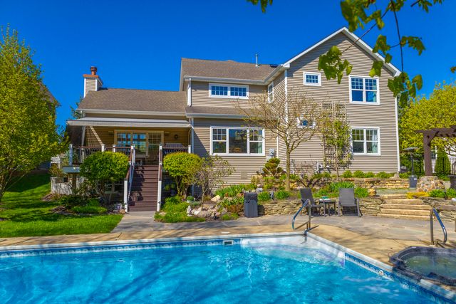 4403 Kilchurn Circle, Valparaiso, IN 46383