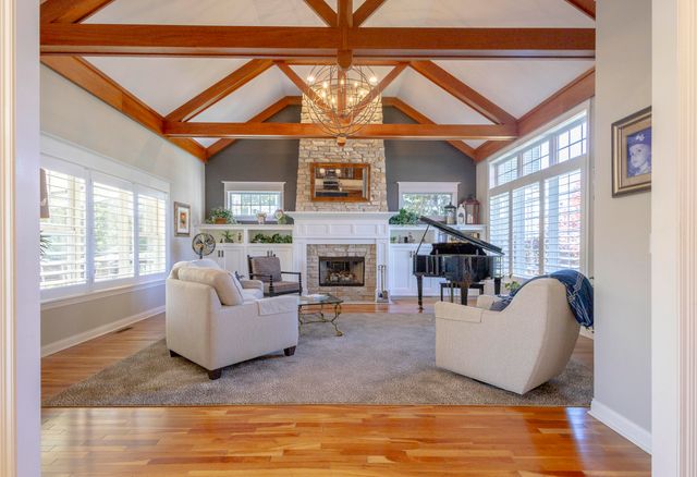4403 Kilchurn Circle, Valparaiso, IN 46383