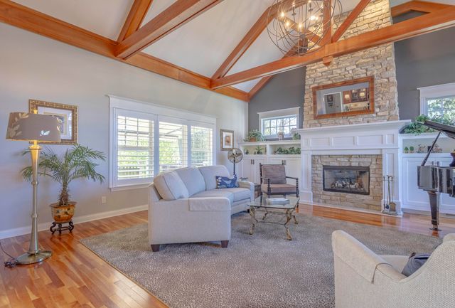 4403 Kilchurn Circle, Valparaiso, IN 46383