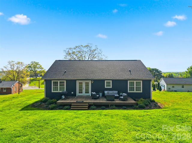 490 Dudley Shoals Road, Granite Falls, NC 28630