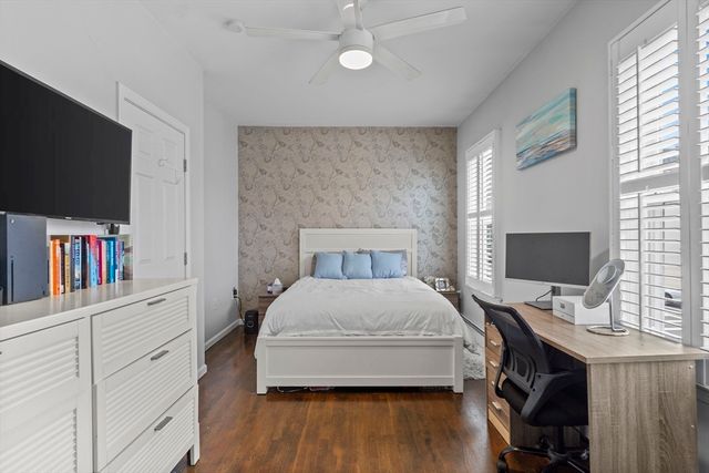 52 H Street 2, Boston, MA 02127