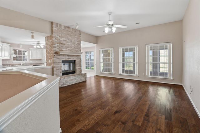 166 Turkey RUN, Meadowlakes, TX 78654