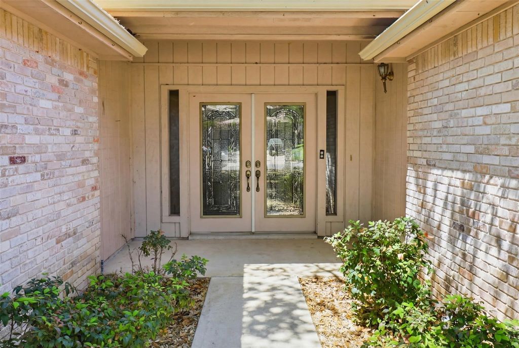 166 Turkey RUN, Meadowlakes, TX 78654