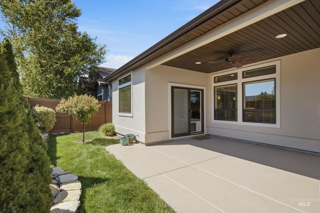 159 E San Pedro St, Meridian, ID 83646
