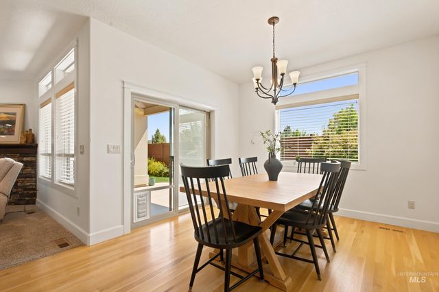 159 E San Pedro St, Meridian, ID 83646
