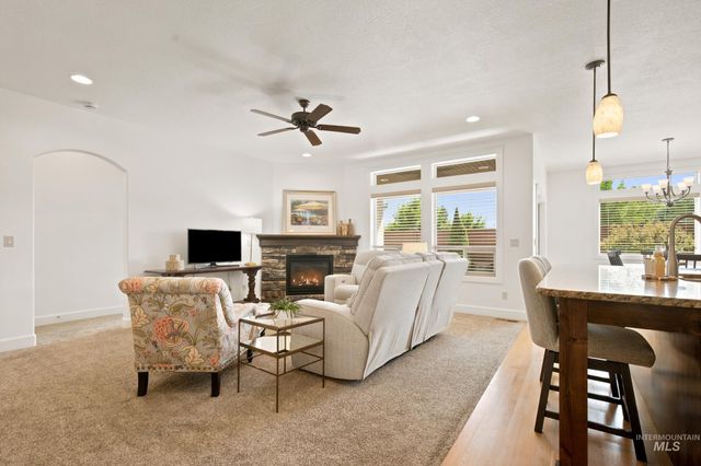 159 E San Pedro St, Meridian, ID 83646