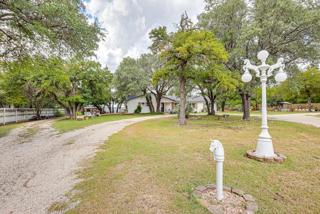 557 Rivercrest Road, Valley Mills, TX 76689