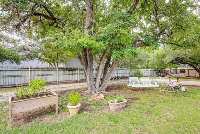 557 Rivercrest Road, Valley Mills, TX 76689