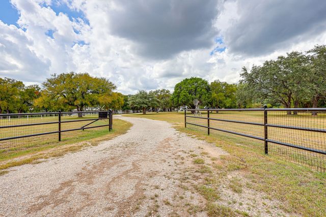 557 Rivercrest Road, Valley Mills, TX 76689