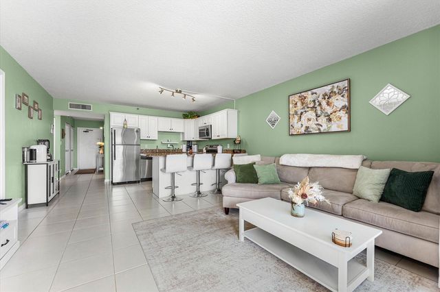 4570 NW 18th Avenue 704, Deerfield Beach, FL 33064