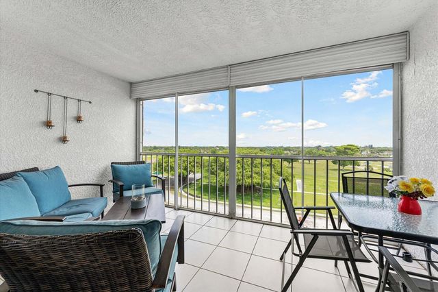 4570 NW 18th Avenue 704, Deerfield Beach, FL 33064