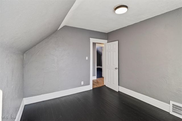 4002 Ardmore Avenue, Cleveland, OH 44109