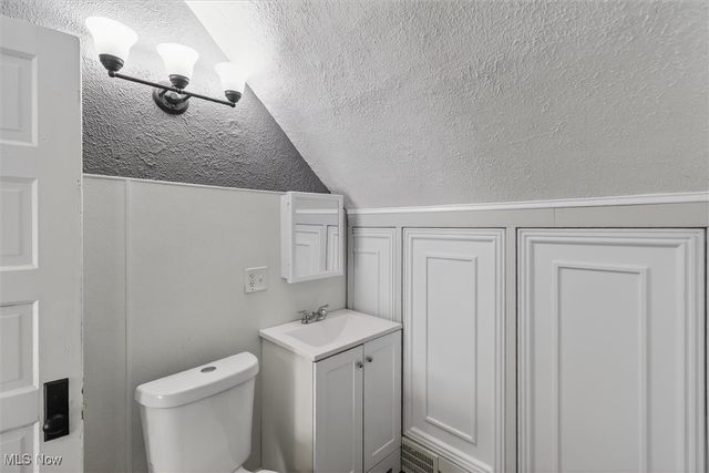 4002 Ardmore Avenue, Cleveland, OH 44109