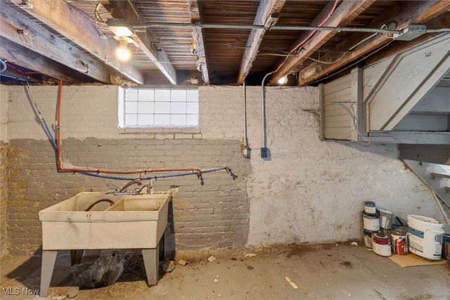 4002 Ardmore Avenue, Cleveland, OH 44109