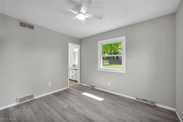 1543 Lindakay Drive, Akron, OH 44312