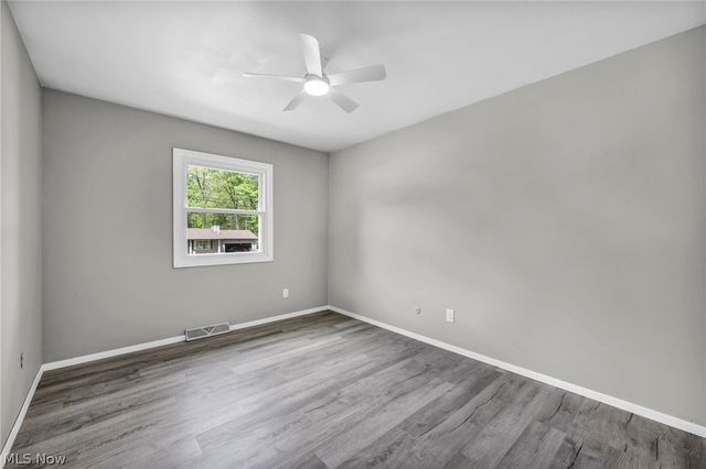 1543 Lindakay Drive, Akron, OH 44312