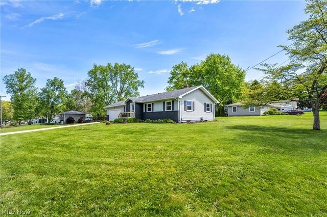 1543 Lindakay Drive, Akron, OH 44312