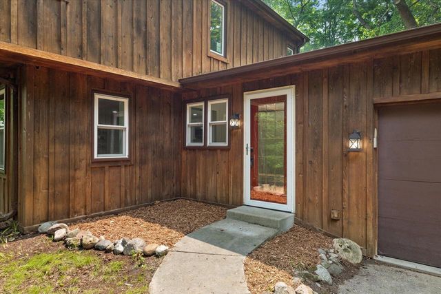 5400 Bauers DRIVE, West Bend, WI 53095