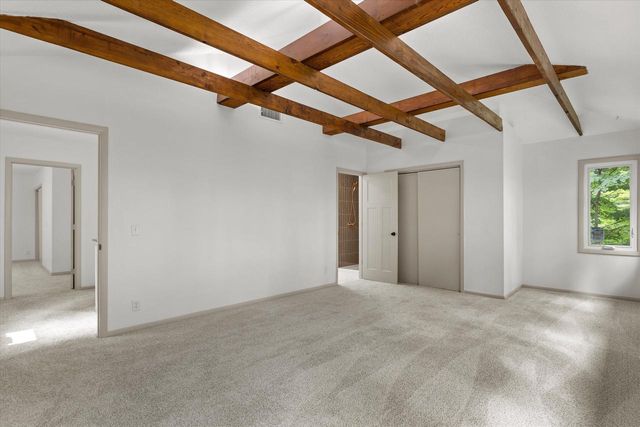 5400 Bauers DRIVE, West Bend, WI 53095