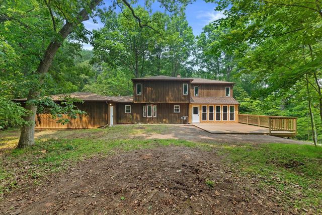 5400 Bauers DRIVE, West Bend, WI 53095