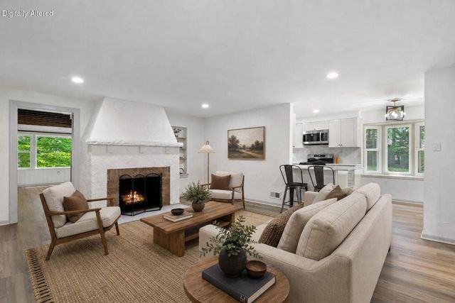5400 Bauers DRIVE, West Bend, WI 53095