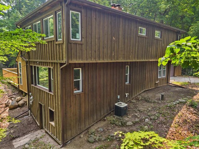 5400 Bauers DRIVE, West Bend, WI 53095