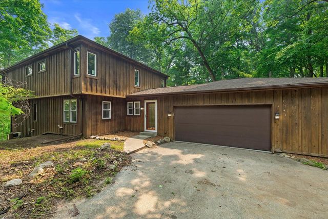 5400 Bauers DRIVE, West Bend, WI 53095