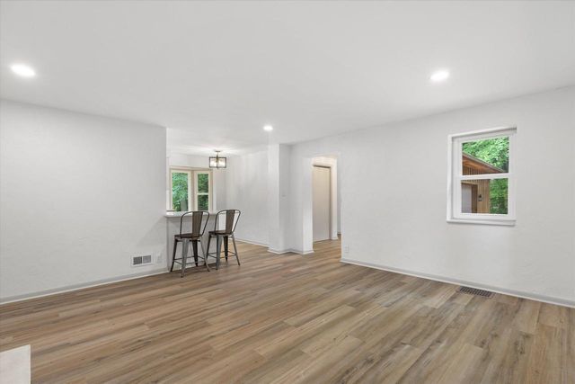 5400 Bauers DRIVE, West Bend, WI 53095