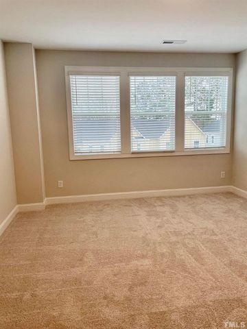 8425 Garnet Rose Lane, Raleigh, NC 27615