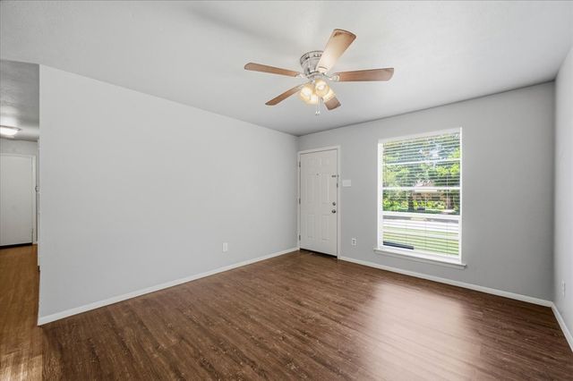 715 Thrush Avenue, Duncanville, TX 75116