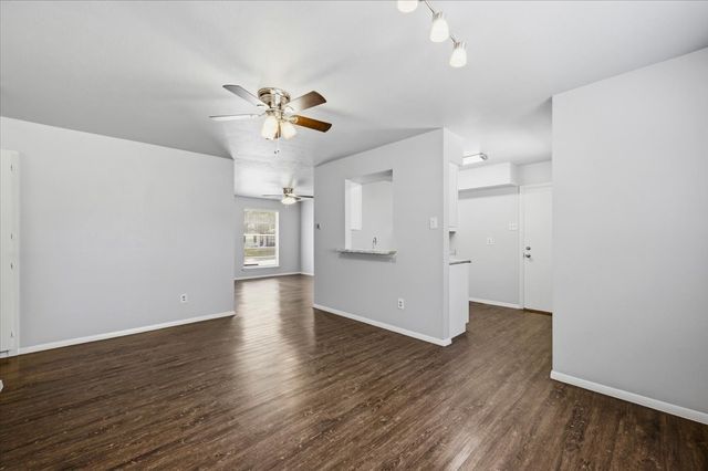 715 Thrush Avenue, Duncanville, TX 75116