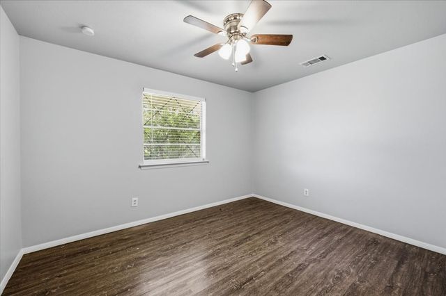 715 Thrush Avenue, Duncanville, TX 75116