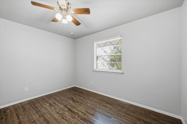 715 Thrush Avenue, Duncanville, TX 75116