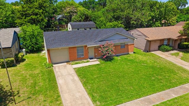 715 Thrush Avenue, Duncanville, TX 75116