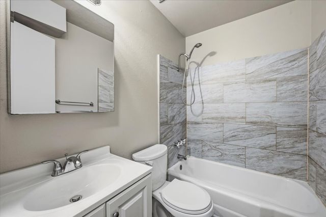 715 Thrush Avenue, Duncanville, TX 75116