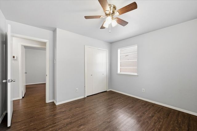 715 Thrush Avenue, Duncanville, TX 75116