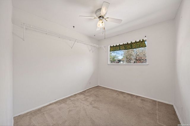 5827 Castle Brook Dr, San Antonio, TX 78218