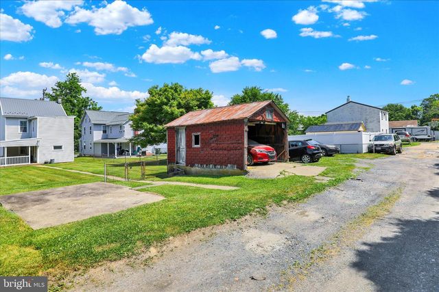 77 W WESNER RD, Blandon, PA 19510