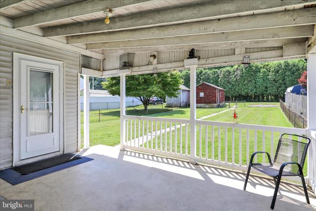 77 W WESNER RD, Blandon, PA 19510