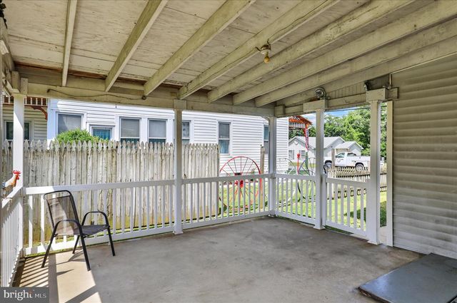 77 W WESNER RD, Blandon, PA 19510