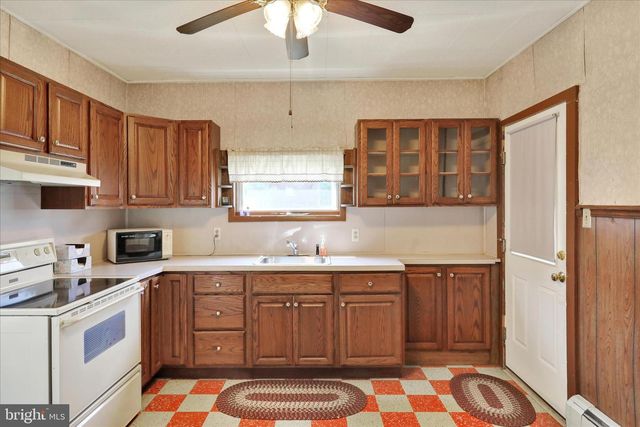 77 W WESNER RD, Blandon, PA 19510