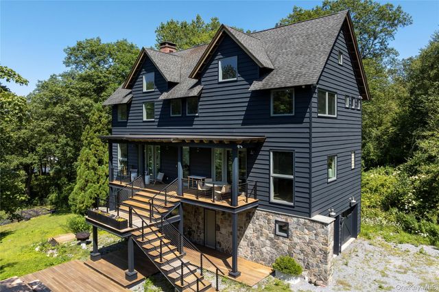 21 Private Way, Garrison, NY 10524