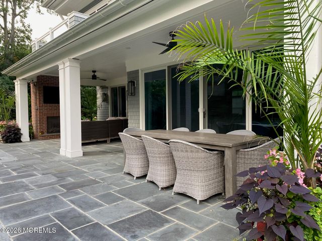 5 Red Oak Drive, Spring Lake, NJ 07762