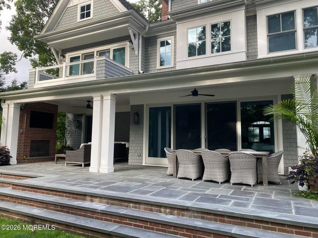 5 Red Oak Drive, Spring Lake, NJ 07762
