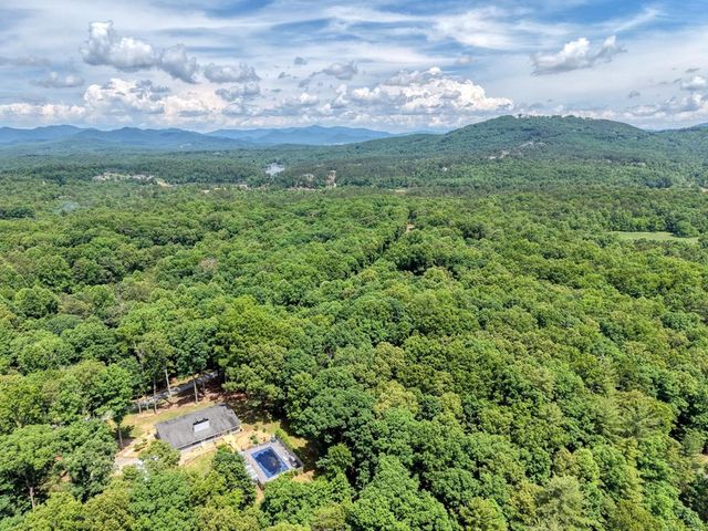 927 Paul Nicholson Road, Blairsville, GA 30512