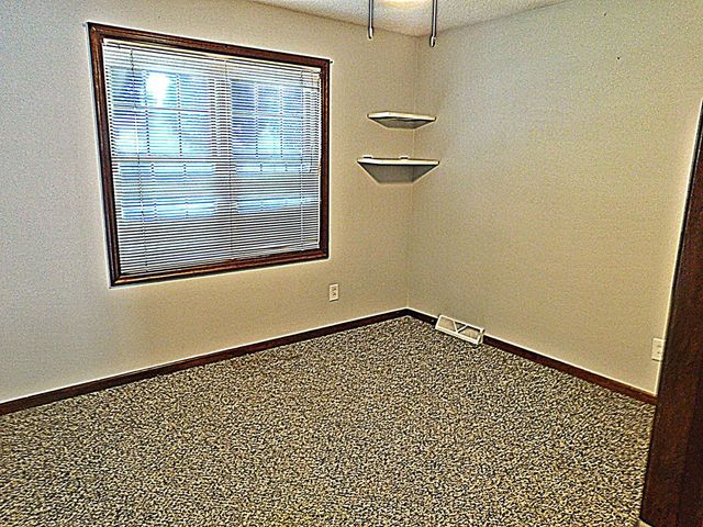4293 Oakmede Lane 46C, White Bear Lake, MN 55110