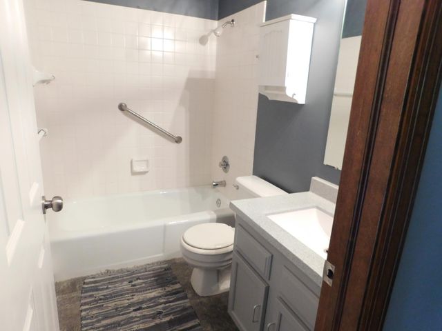 4293 Oakmede Lane 46C, White Bear Lake, MN 55110