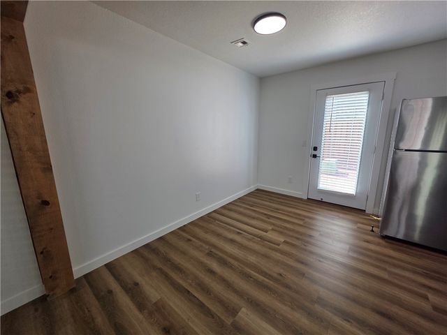 2400 SE Jayel Terrace 4, Bentonville, AR 72712