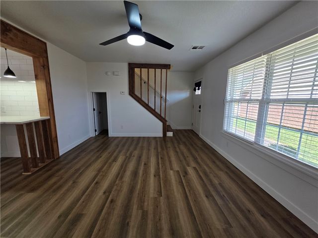 2400 SE Jayel Terrace 4, Bentonville, AR 72712